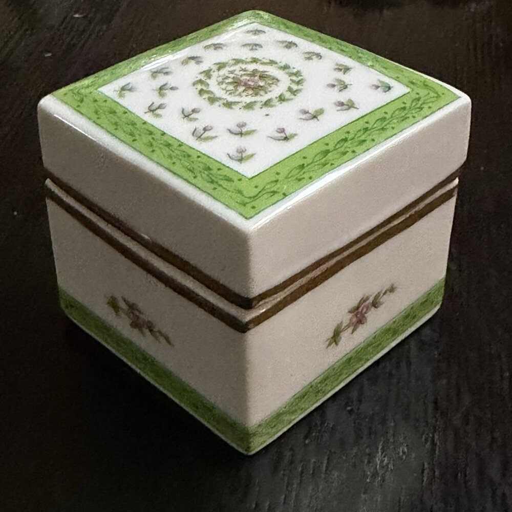 Lefton China Hand Painted Trinket Box Jewelry Spring Floral Vintage 1994‎ Decor